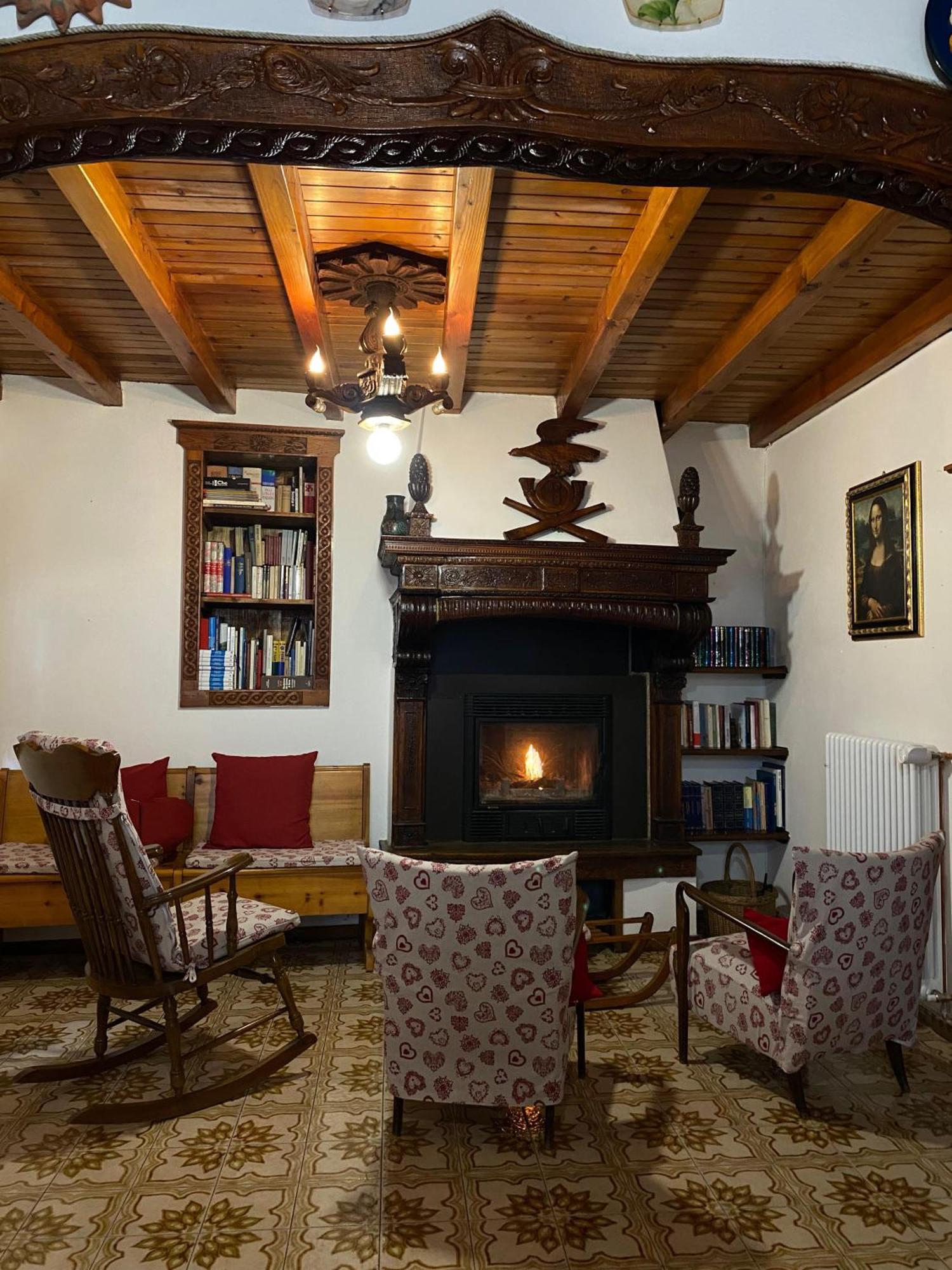 Casa Nel Centro Storico Di Borno Villa ภายนอก รูปภาพ