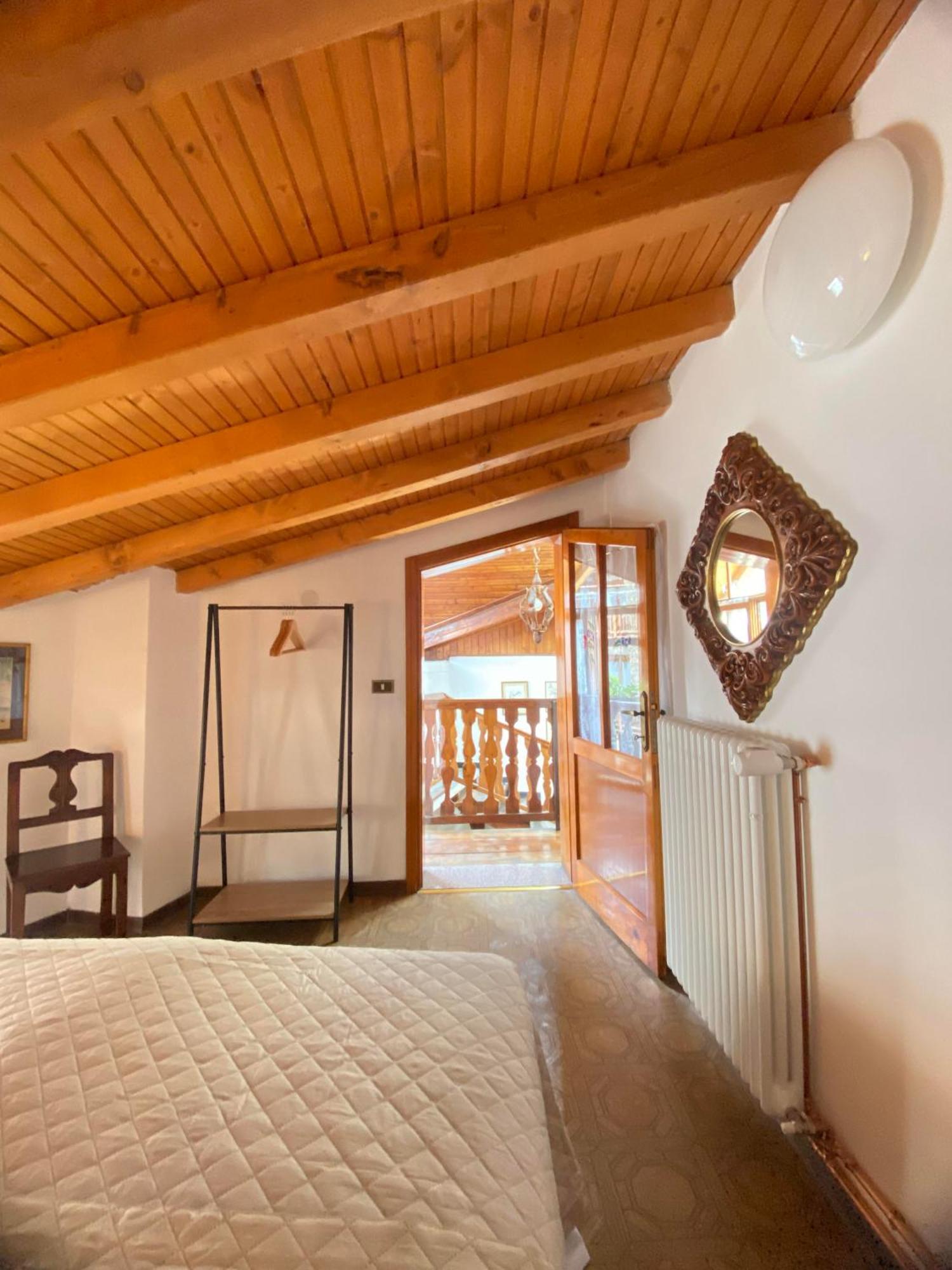 Casa Nel Centro Storico Di Borno Villa ภายนอก รูปภาพ