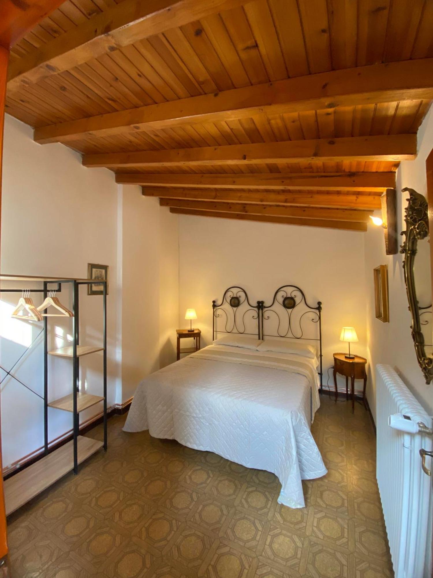 Casa Nel Centro Storico Di Borno Villa ภายนอก รูปภาพ